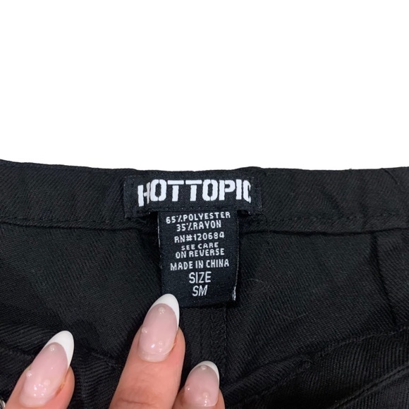 Hot Topic pleated suspender skirt black grommet size small - Picture 5 of 8